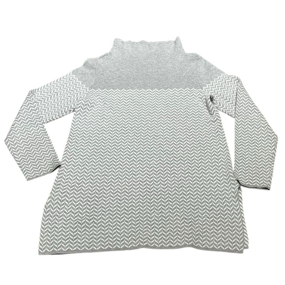 ASPEN Women’s Gray and White Chevron Pattern Sweater, Size‎ M